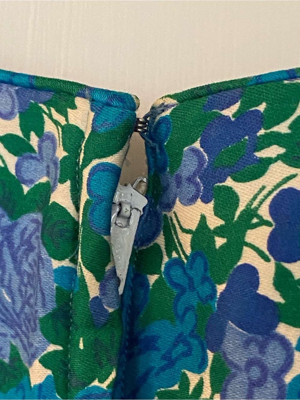Vintage Blue & Green Floral Cap-Sleeve Sheath Dress 50’s 60’s - Picture 7 of 8